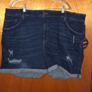 NWT Super Stretchy Jean Shorts
